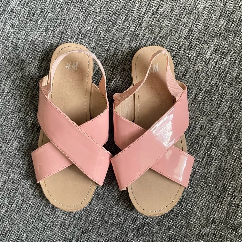 H&M girls Pink Cross Strap Sandals size 13 spring casual summer elastic back